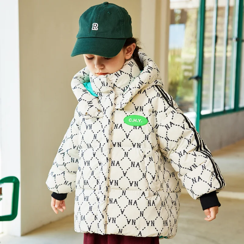 

Winter new children's fashion down jacket Black hooded windproof duck down coat for boys Girls white monogrammed warm thick coat