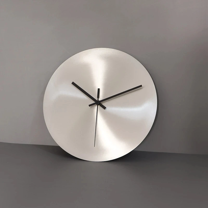 

Modern minimalist industrial style silver living room wall clock without number studio decoration clock Nordic clock decoration