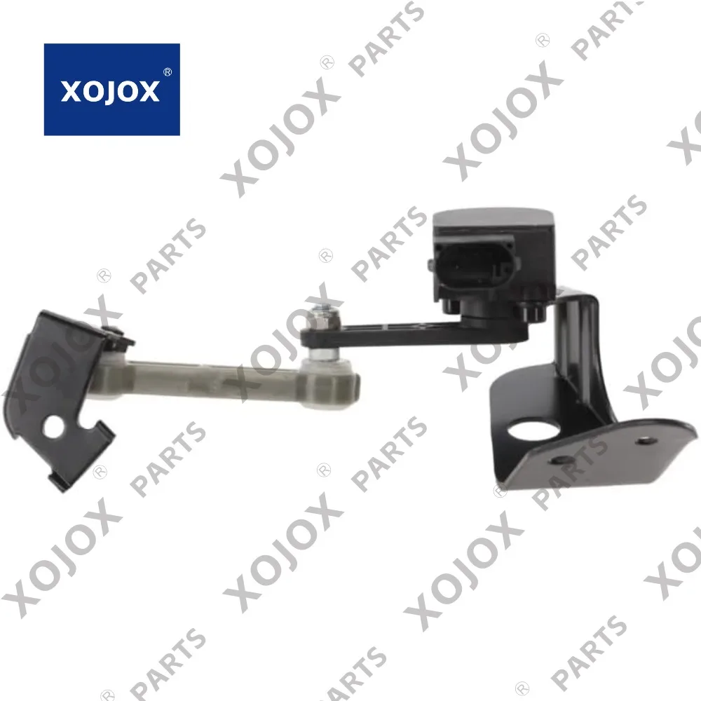 Фото XOJOX KarParts360 для Audi A8 Quattro 2004-2010, датчик высоты подвески сзади, со стороны пассажира |   Пластик |   Черный |   Замена №1