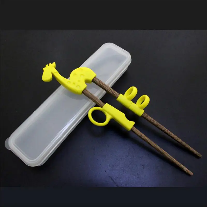 

Reusable Beginner Chopstick Portable Cartoon Animal Cute Learning Training Chopsticks Pure Natural Wood Chinese Chopstick