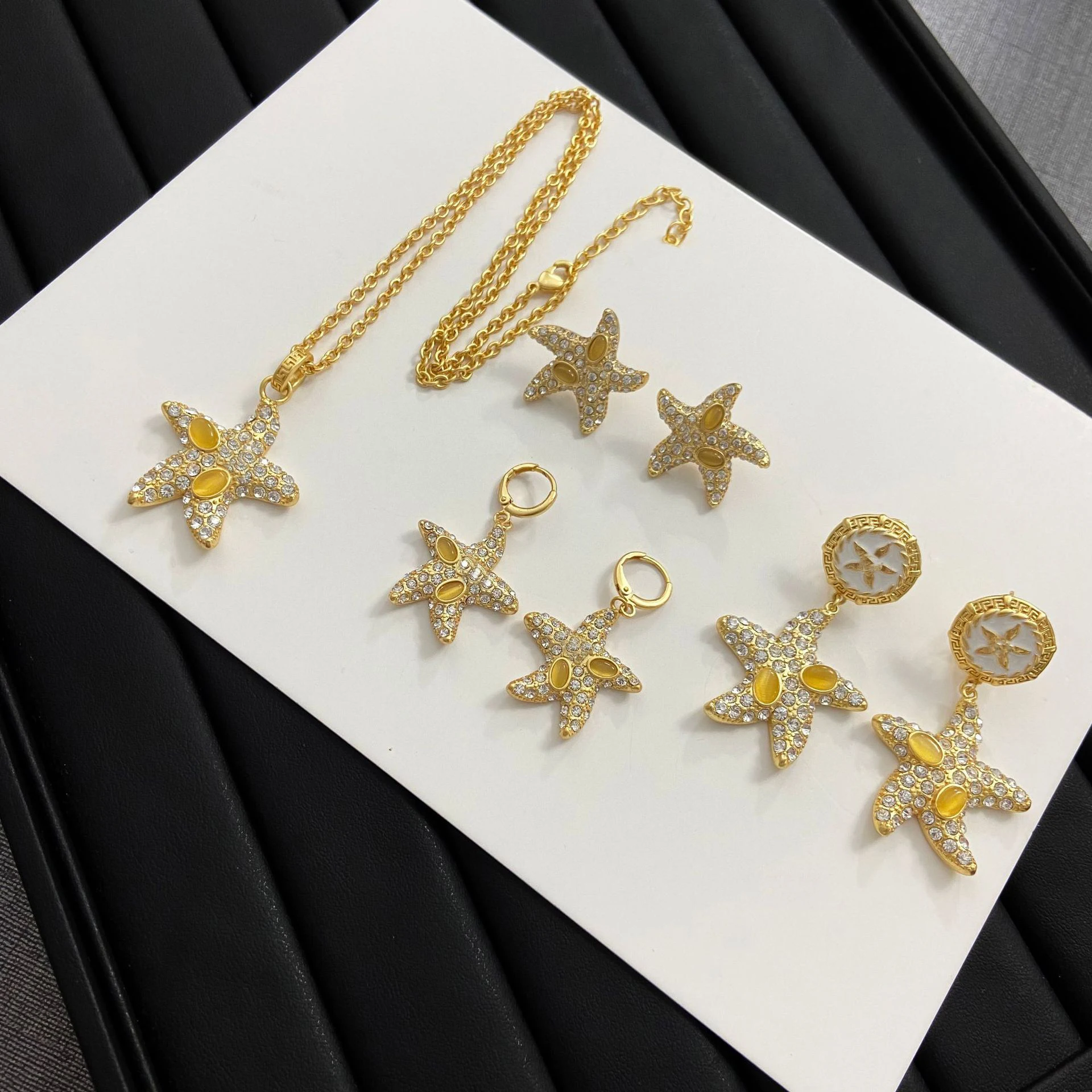 

Brand New Yellow Color Beauty Retro Starfish Earring Ear Drops Studs necklace Sets with Full Crystal for Women Plated 18K Gold