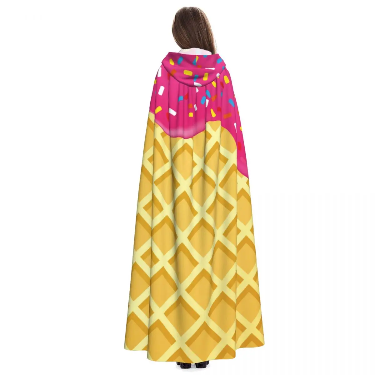 Длинная накидка плащ с клубничным мороженым расплавленный и топпирующий