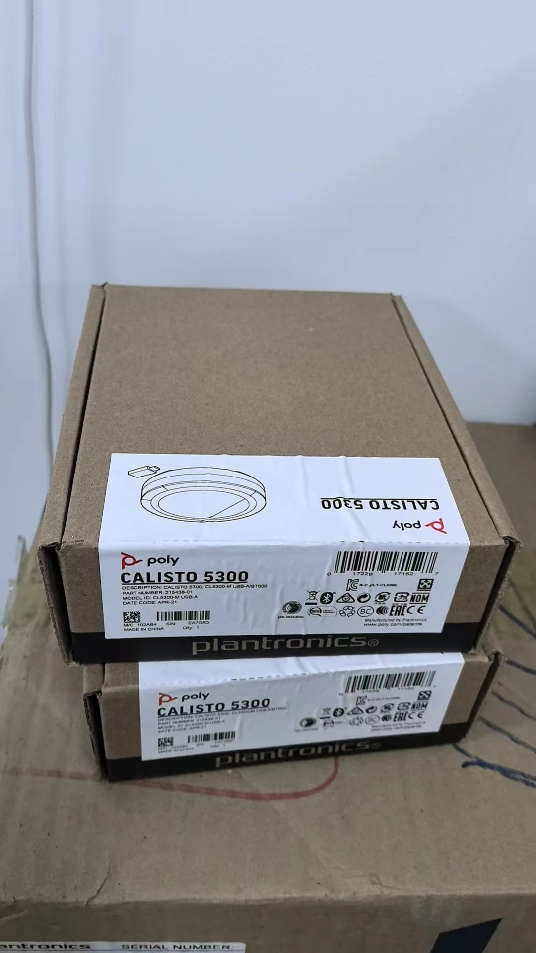 Фото Poly Calisto 5300-M с USB-C и Bluetooth-адаптером BT600, портативная персональная гарнитура для Teams, сертифицированная, простое подключение №5
