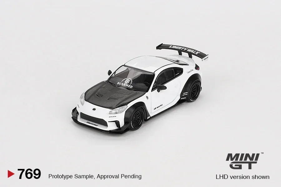 Фото MINIGT 1:64 GR86 LBNation Белая литая модель автомобиля №1