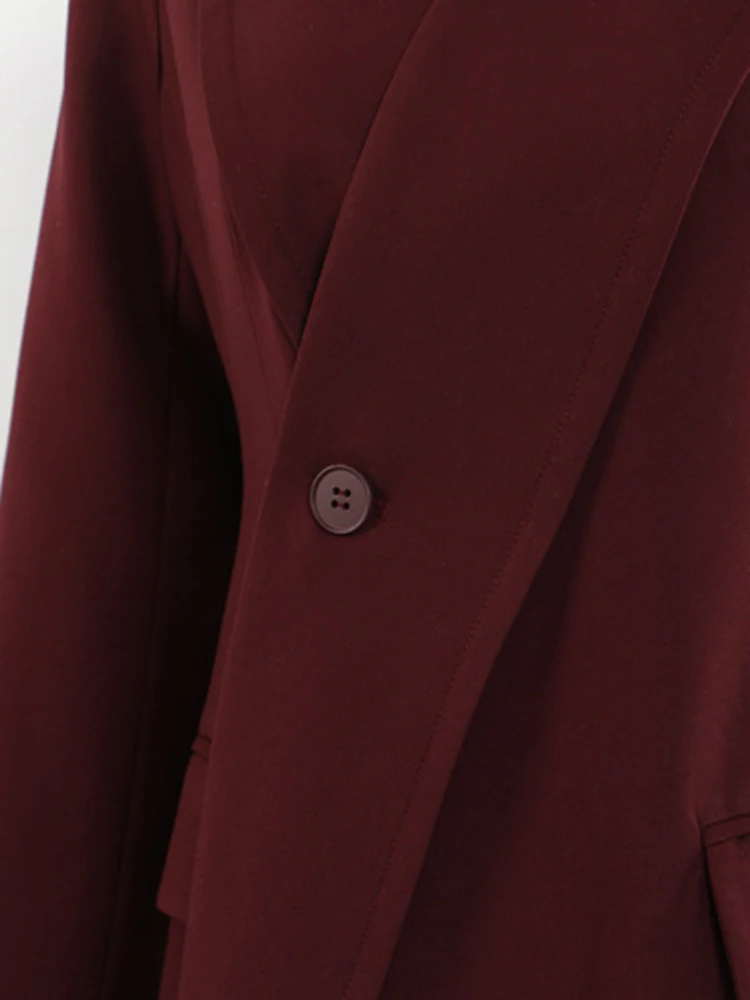 Женский блейзер с длинным рукавом и лацканами