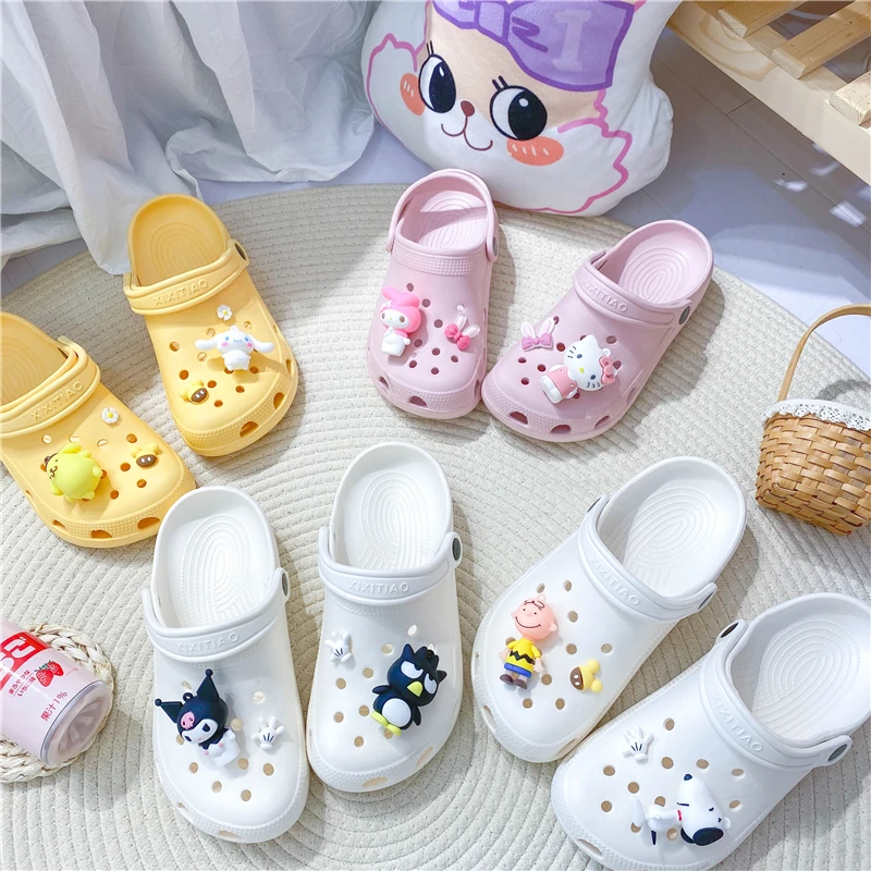 

Sanrioed Kuromi Cinnamoroll Mymelody Kt Cat Cute Cartoon Hole Sandals and Slippers Bathroom Bath Non-Slip Soft Bottom Home Shoes