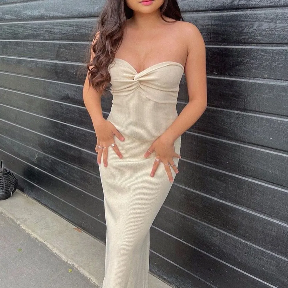 

Women's Summer Tube Top Dress Fashion New Knit Off Shoulder Backless Dress Women's Club Party Sexy Slim Fit Elegant Corset Dress