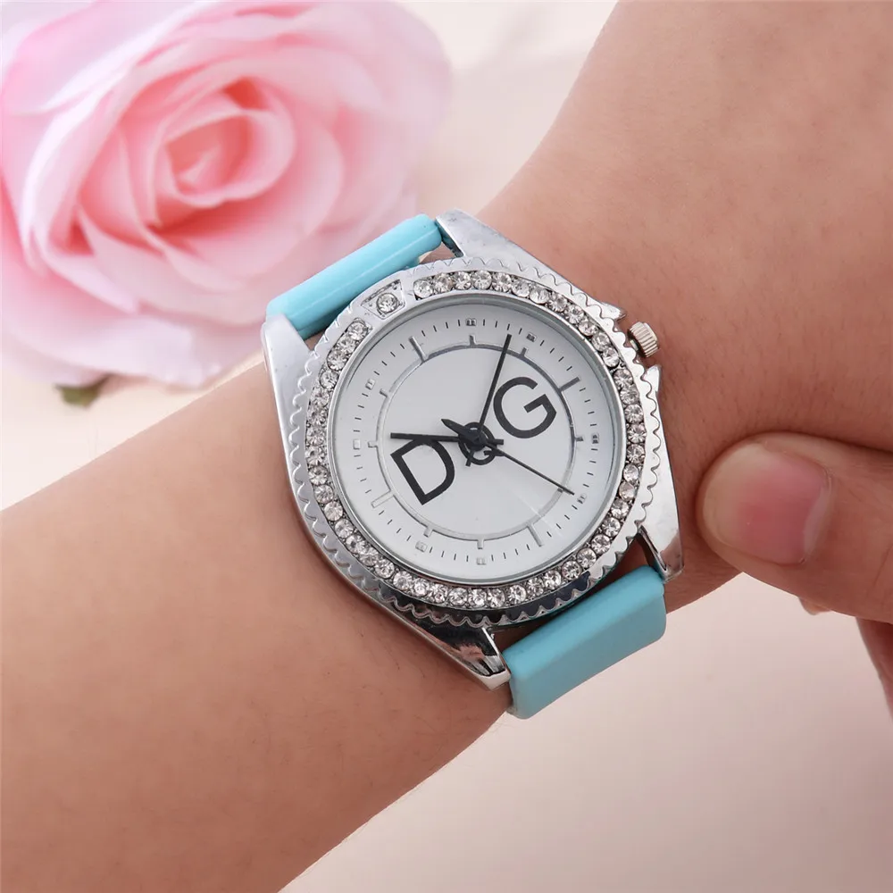 Women's Fashion Diamond Top DQG Luxury Brand Watches Casual Sport Watch For Women Ladies Silicone Quartz WristWatch Montre Femme