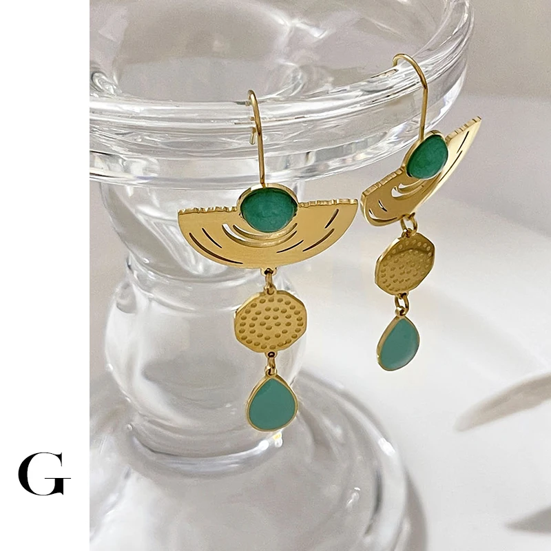 Ghidbk Exquisite Gold Color Fan-Shaped Green Stone Long Dangle Earrings Elegant Hexagons Mint Resin Waterdrop Earrings Women