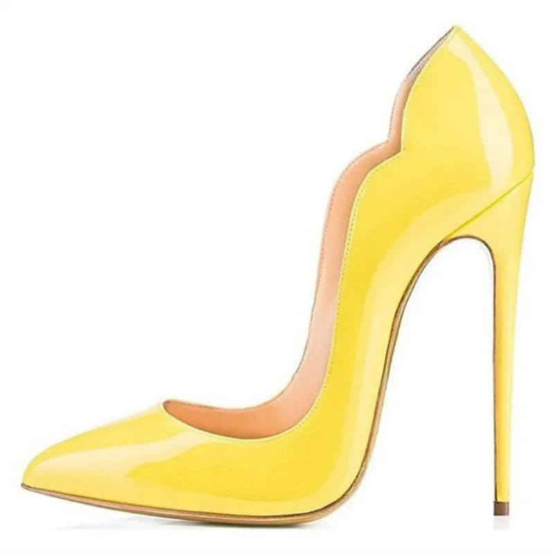 

Обувь SHOFOO, модная обувь. Лакированная кожа. Высота каблука около 12 см. Туфли-лодочки с острым носком. Желтый. Туфли оверсайз телесного цвета.