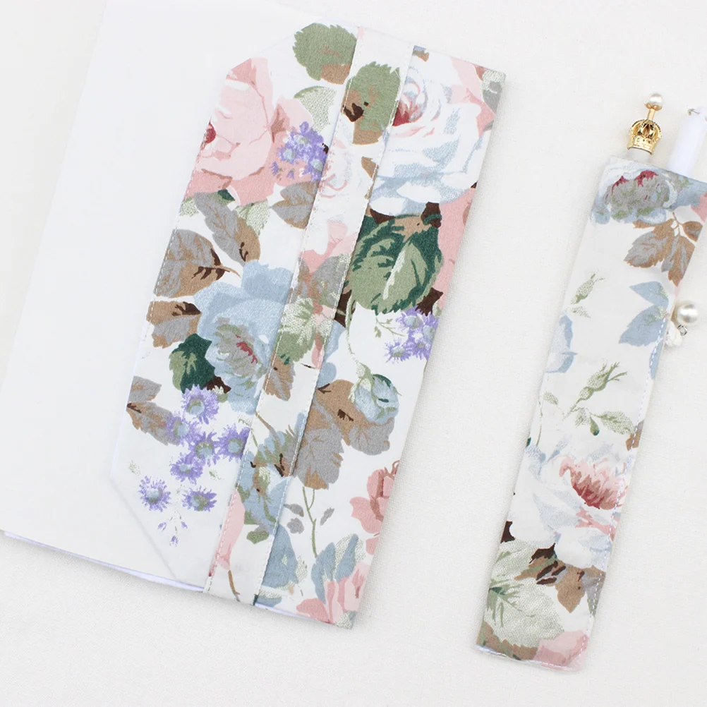 Книги для обложки школьных принадлежностей в твердом переплете нежные