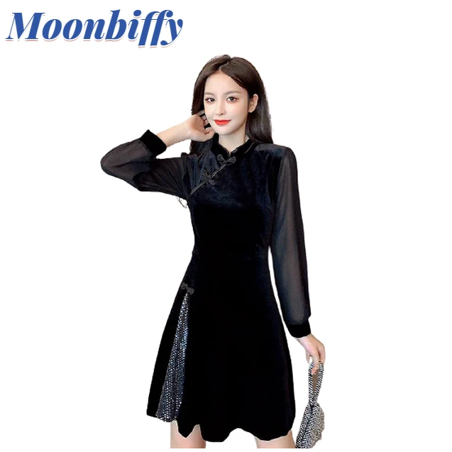 

2022 Spring New Retro Temperament Little Black Dress Hepburn Girl Improved Version Stitching Velvet Cheongsam Women