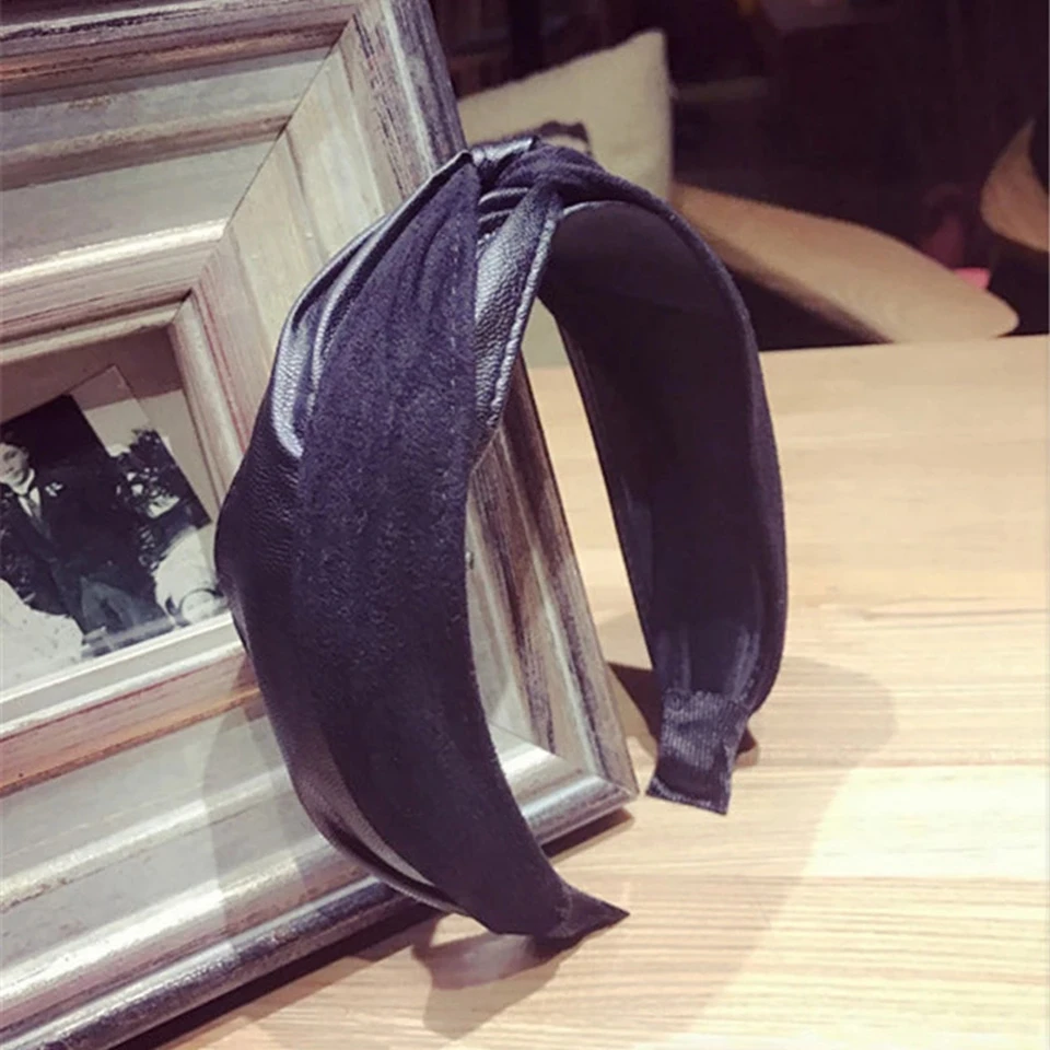 

Korean Fashion Leather Hairband Bow Knot Women Headband Elegant Simple Lady Hair Hoop Girls Headbands Hair Accessories Hot Sale