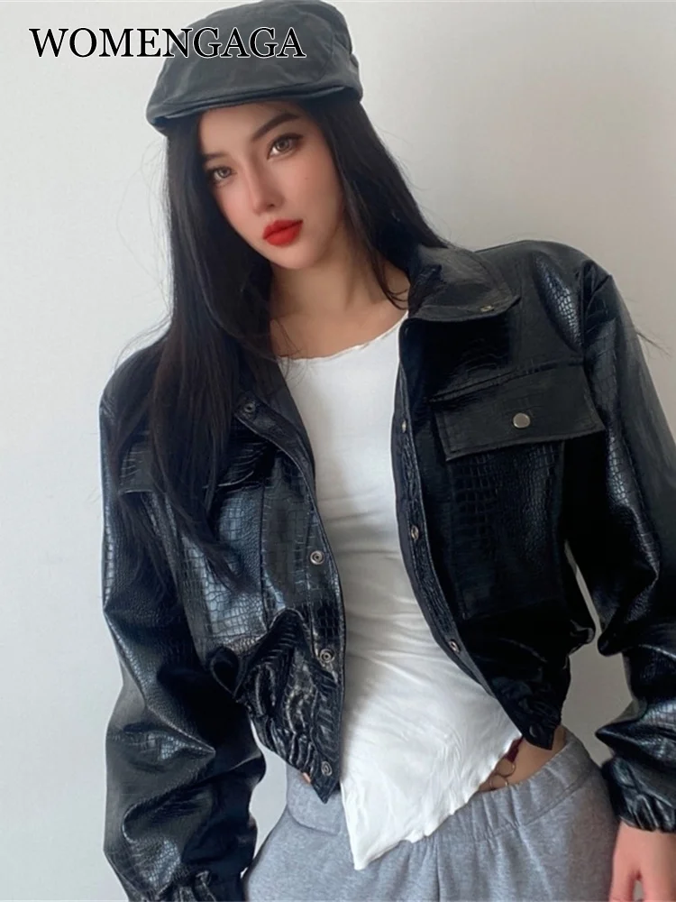 

Женская куртка из лакированной кожи, с отложным воротником, свободного покроя