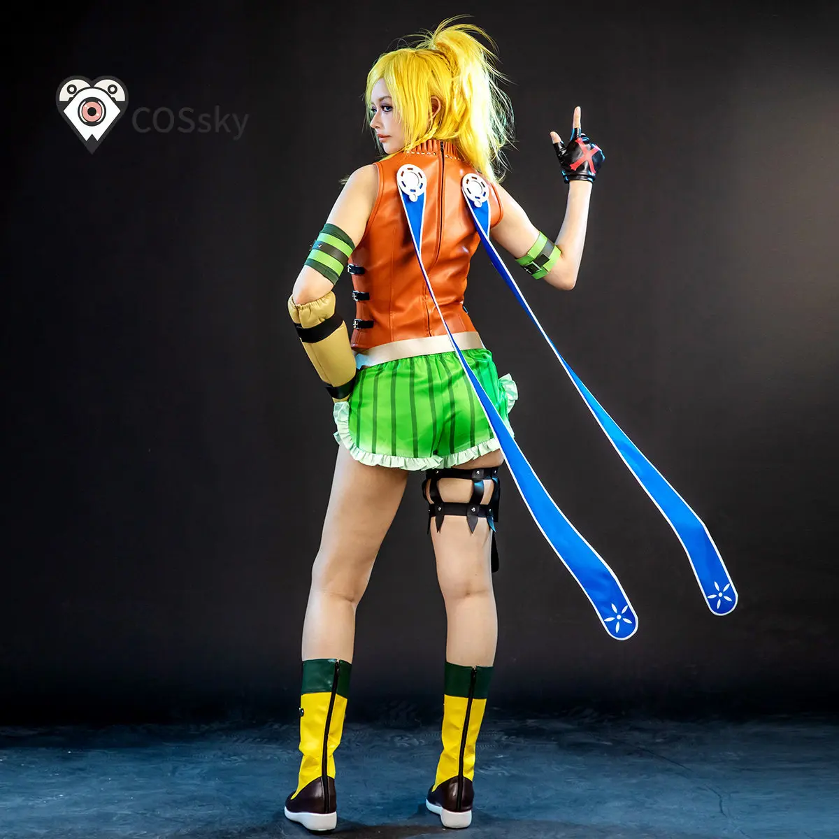 Фото Костюм для косплея Рикку из игры Final Fantasy X: новый повседневный кожаный топ, шорты, реквизит, перчатки, униформа Рикку для Хэллоуина, для мужчин и женщин №1