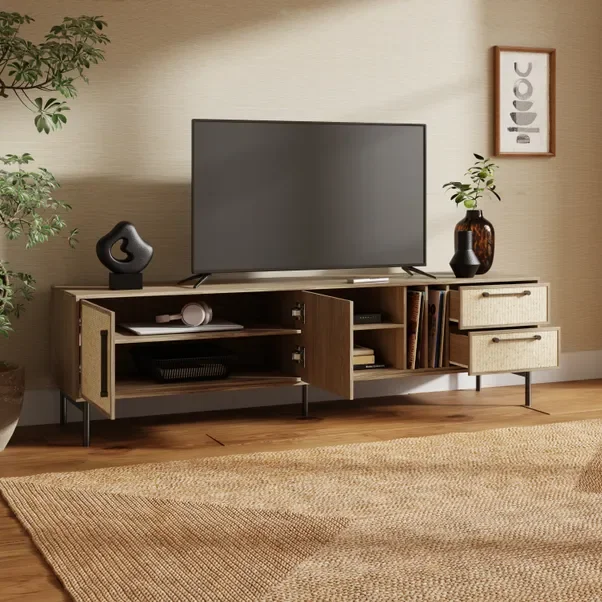 Фото Extra Breites Modernes TV-Gerät Mit 2 Rattan Türen, 2 Schubladen Undembaliebautem Kabelmanagement-TV-Tisch Für Fernseher Bis 75 \ №2