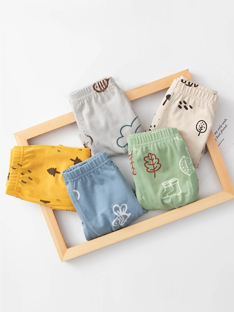 LJMOFA 5pcs Boy Boxer Set Cute Printed Kids Pants Cotton Breathable Flat Underwear B121