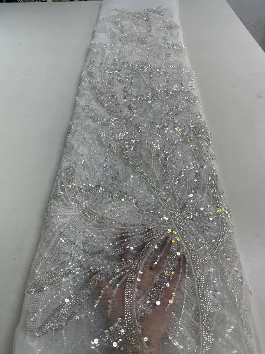 

Pure White Nigeria Luxury Sequins Net Lace Fabric African Heavy Handmade Beaded Pearls Lace Fabric For Bridal Celebrition Dress