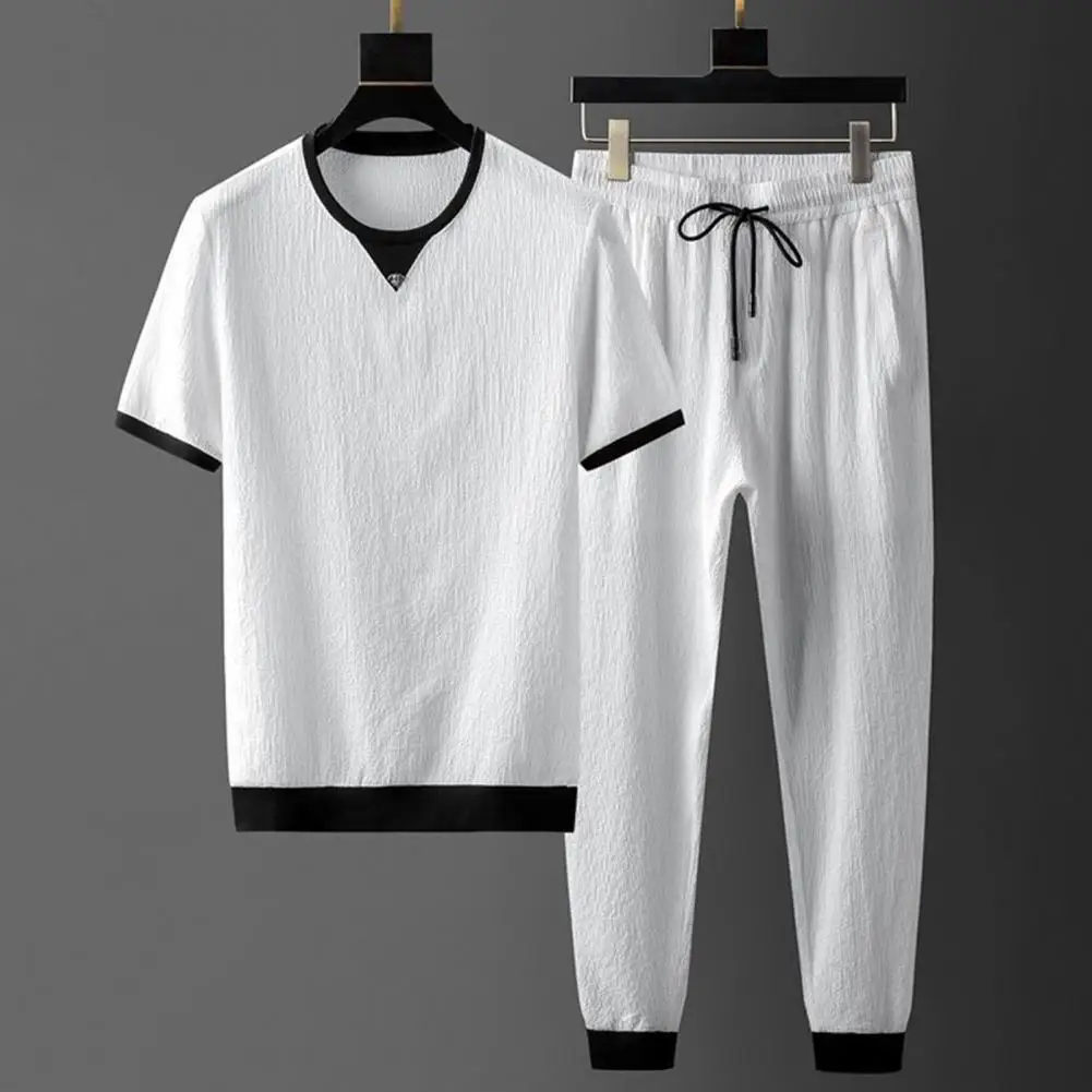 

Two-Piece Men's Leisure Sports Breathable Tee Super Soft Polyester Men Simple Tee Drawstring Pants Set Jogger Suits for Fitness