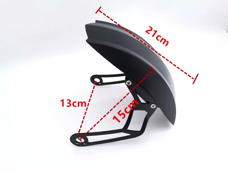 1 комплект удлиненных брызговиков (пластиковые и металлические монтажные детали)