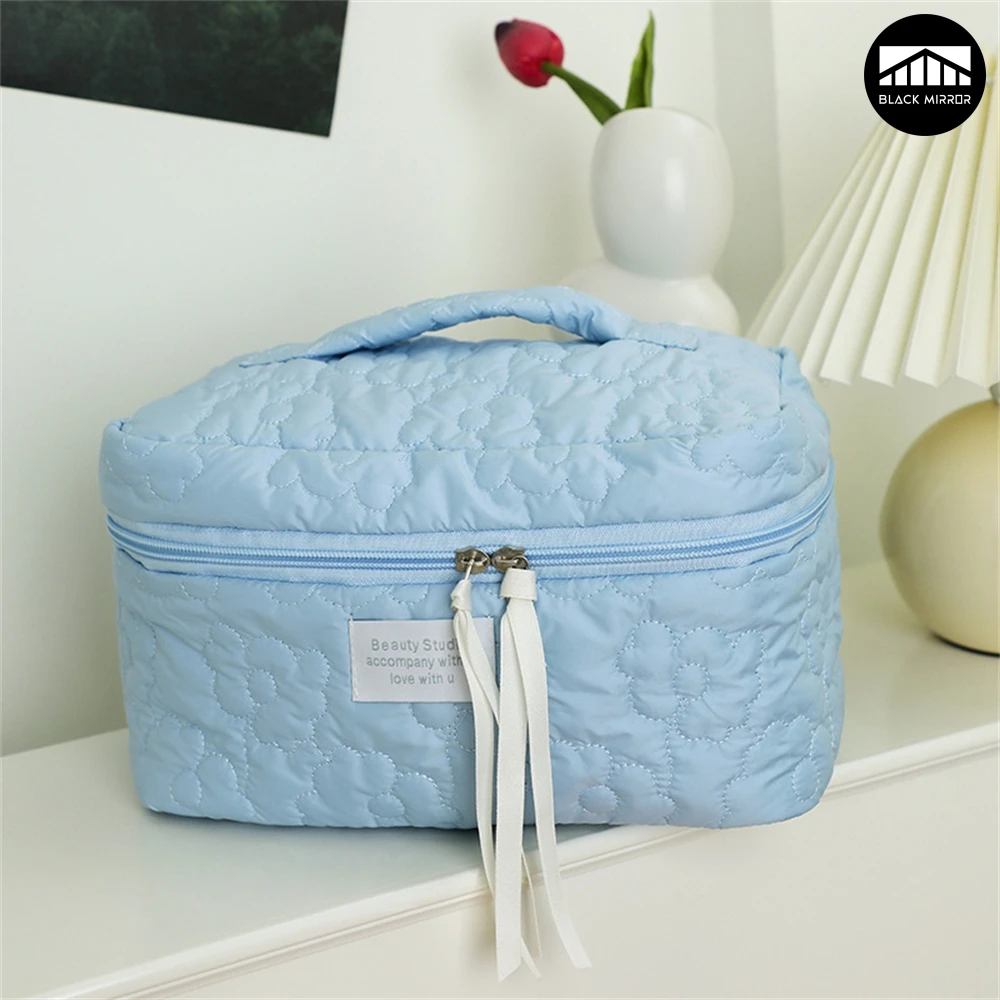 

Cloud Shaped Soft Fabric Cosmetic Storage Bag Large Capacity Single Warehouse Makeup Cases Portable Toiletries Organizer Washbag