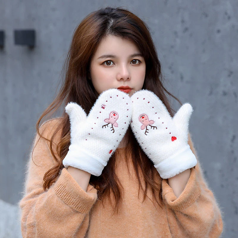 

Women Winter Christmas Knitted Full Finger Gloves Prints Cute Cartoon Elk Embroidery Thicken Plush Lined Thermal Mittens Outdoor