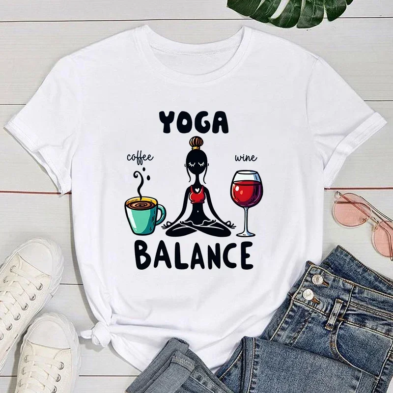 Женская футболка с коротким рукавом и круглым вырезом принтом