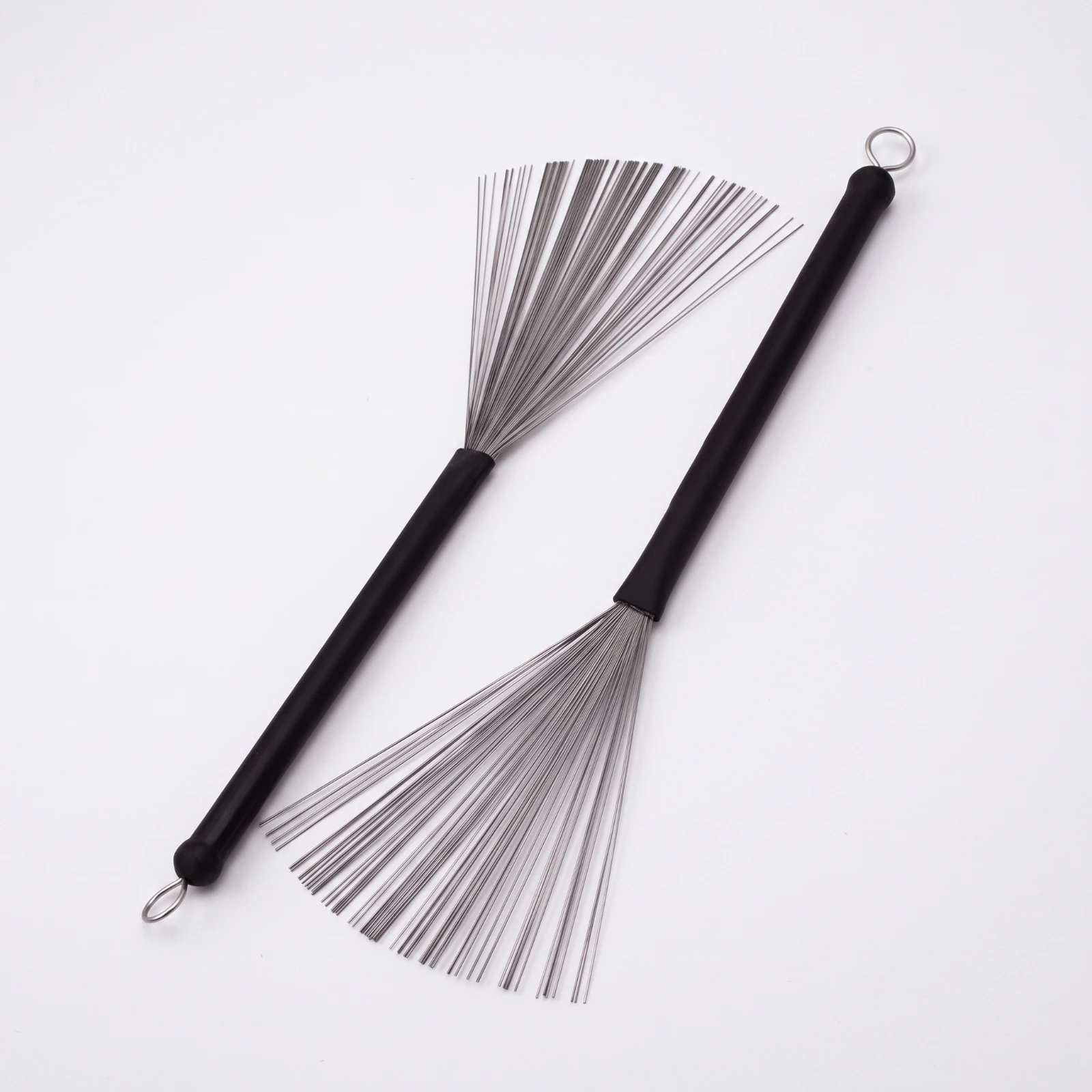 Фото Щетка для барабанов Jazz Drum Brush с пластиковой ручкой, гибкая и гладкая, аксессуар для музыкальных инструментов, подходит для барабанщиков и акустических сессий. №1