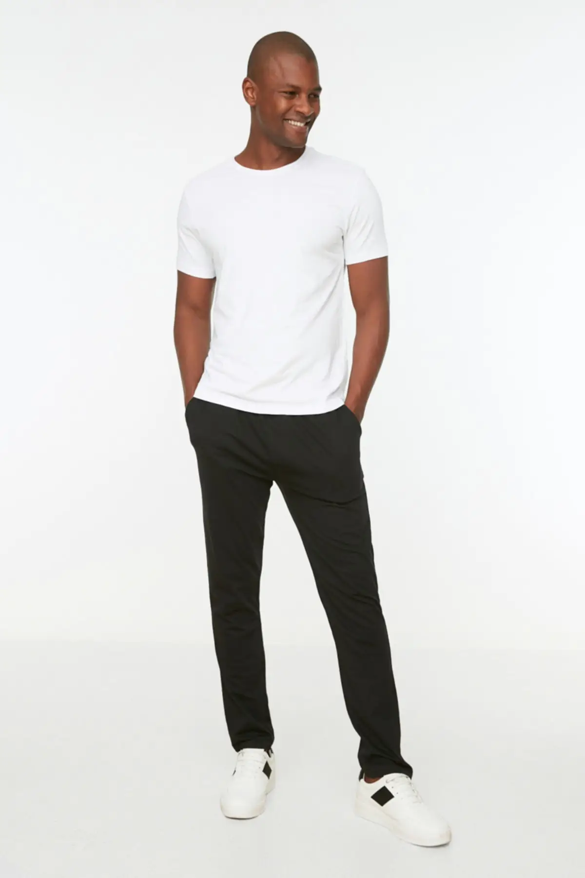 

Men's Regular Fit Sleepwear Six TMNSS22EA0036