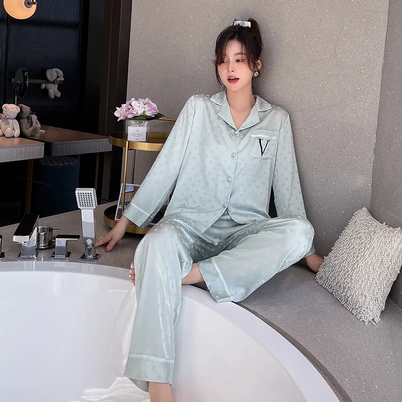 Spring and Autumn Women's Imitated Silk Pajamas New Polka Dot Jacquard Homewear Thin Suit Loose Suitable for Daily Wear Pajamas