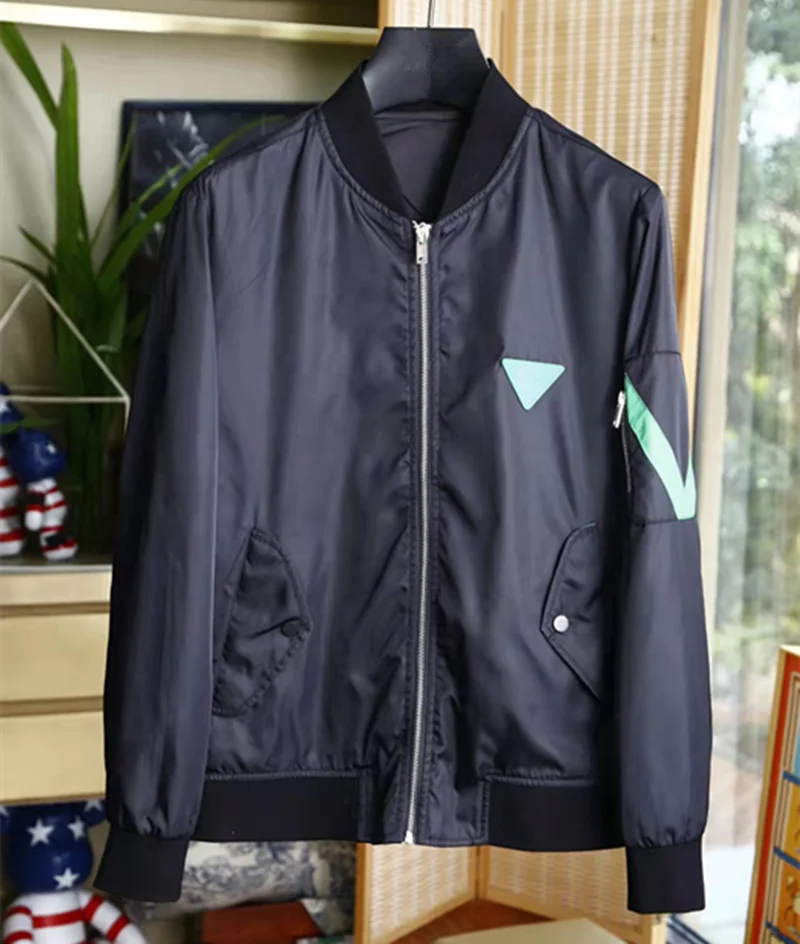 

European and American men's wear spring 2022 new Long sleeve stand collar zipper stitching Fashion jacket coat