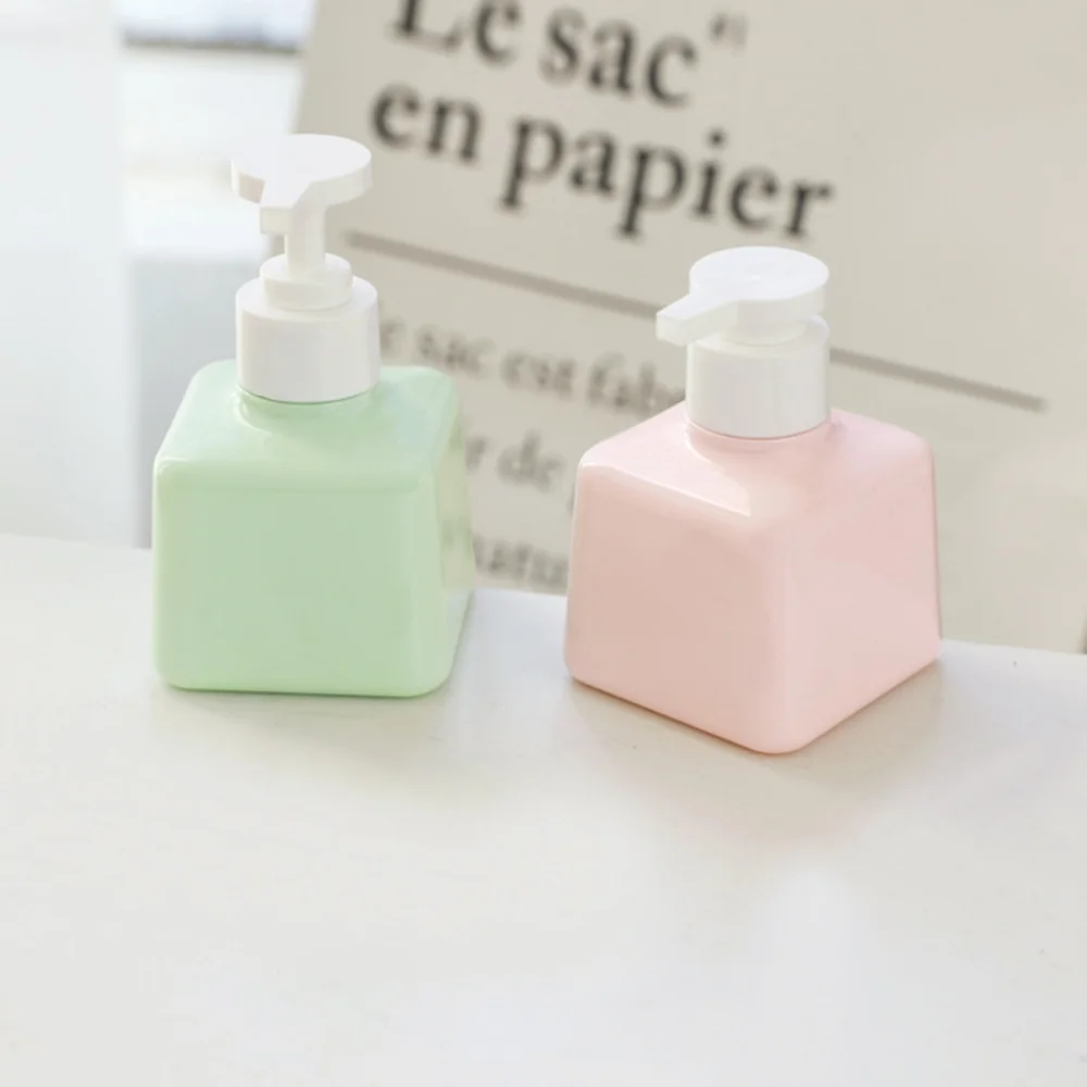 

200ml Travel Bottles Pump Empty Bottle Shampoo Shower Gel Hand Soap Cosmetic Storage Dispenser Refillable Bathroom Decoration