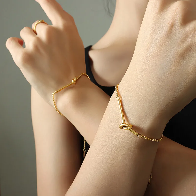 

Small Lucky Heart-Shaped Knotted Bead Necklace Mini Bracelet Female Bestie Personality Tide Titanium Steel Plated 18K Gold Hand