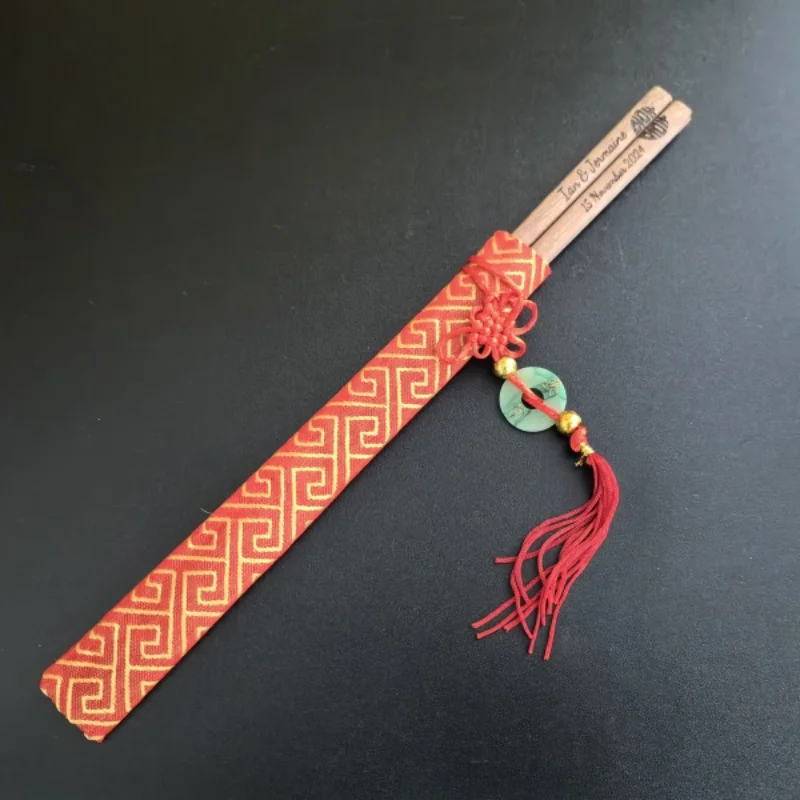 

Персонализированные бамбуковые палочки для еды