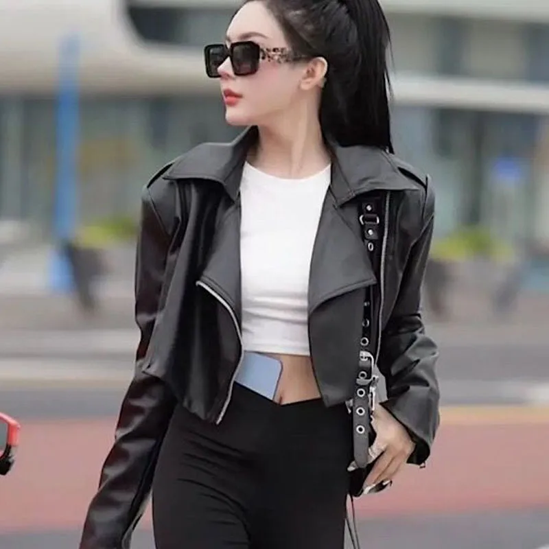 1pcs Women's PU Leather Short Jackets Coat 2022 Autumn Faux Fur Splicing Long Sleeve Black Ladies Skinny Locomotive Small Coats