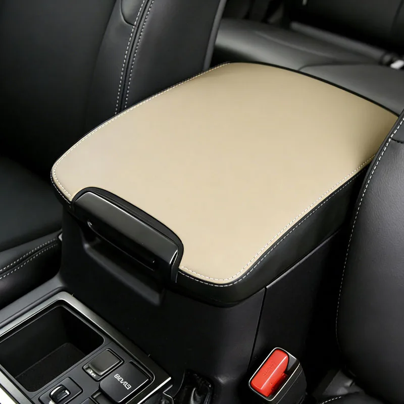 Фото Для Toyota Land Cruiser Prado 2010-2016, 2017, 2018, 2019, 2020, 2021: Защитная накладка на центральный подлокотник / Крышка центрального подлокотника №2