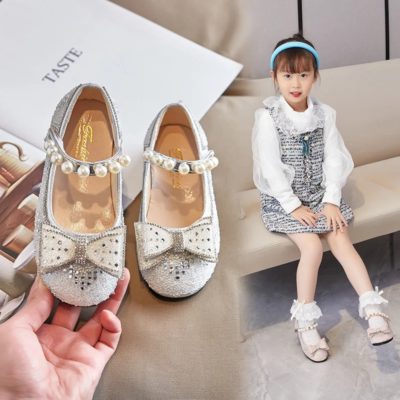 

Girls Princess Mary Janes Shoes 2022 Kids Rhinestone with Bow and Pearls Chic Party Flat Fashion Shoes