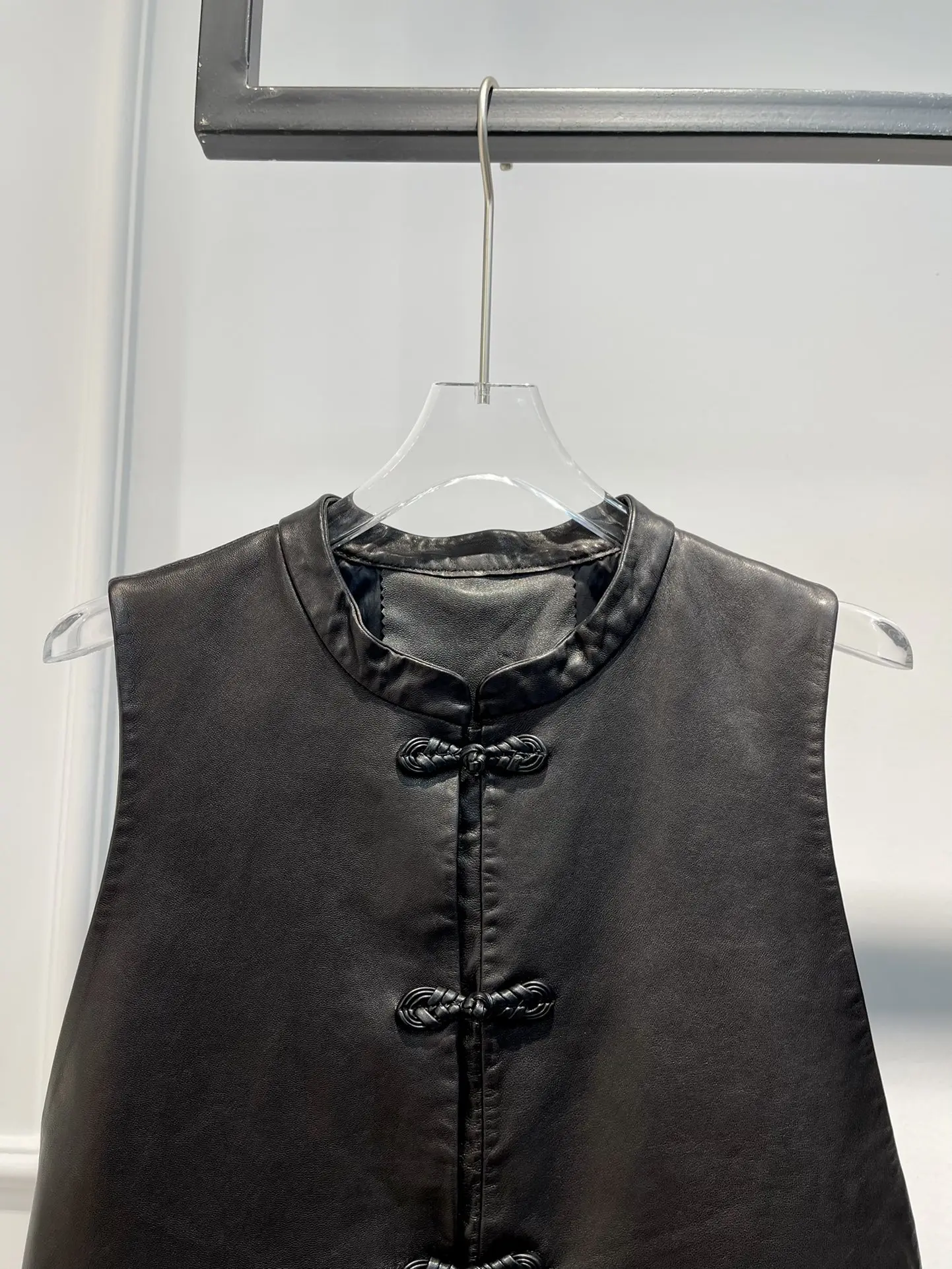 Top Quality Traditional Sheepskin Vest for Women 2022 All-match Unique Design Chinese Style Sleeveless Single-breasted Tang Suit