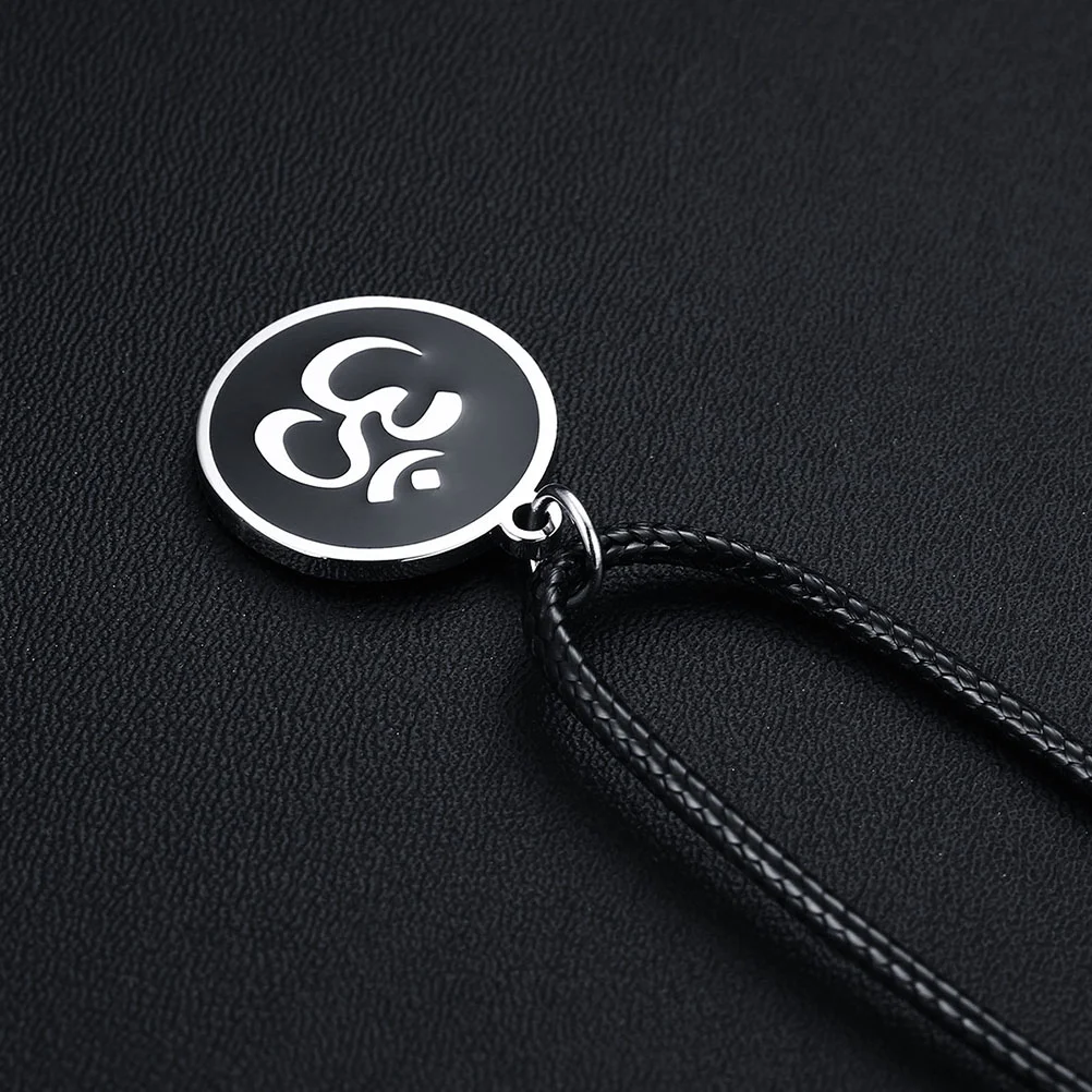 

1Pc Round Sign Necklace Creative Strap Man Pendant (Black)