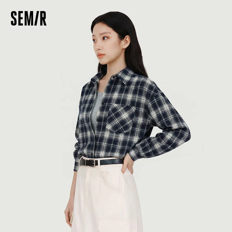 Фото Женский комплект Semir: блузка в клетку и укороченный жилет, свободный повседневный костюм для весны 2026 №1