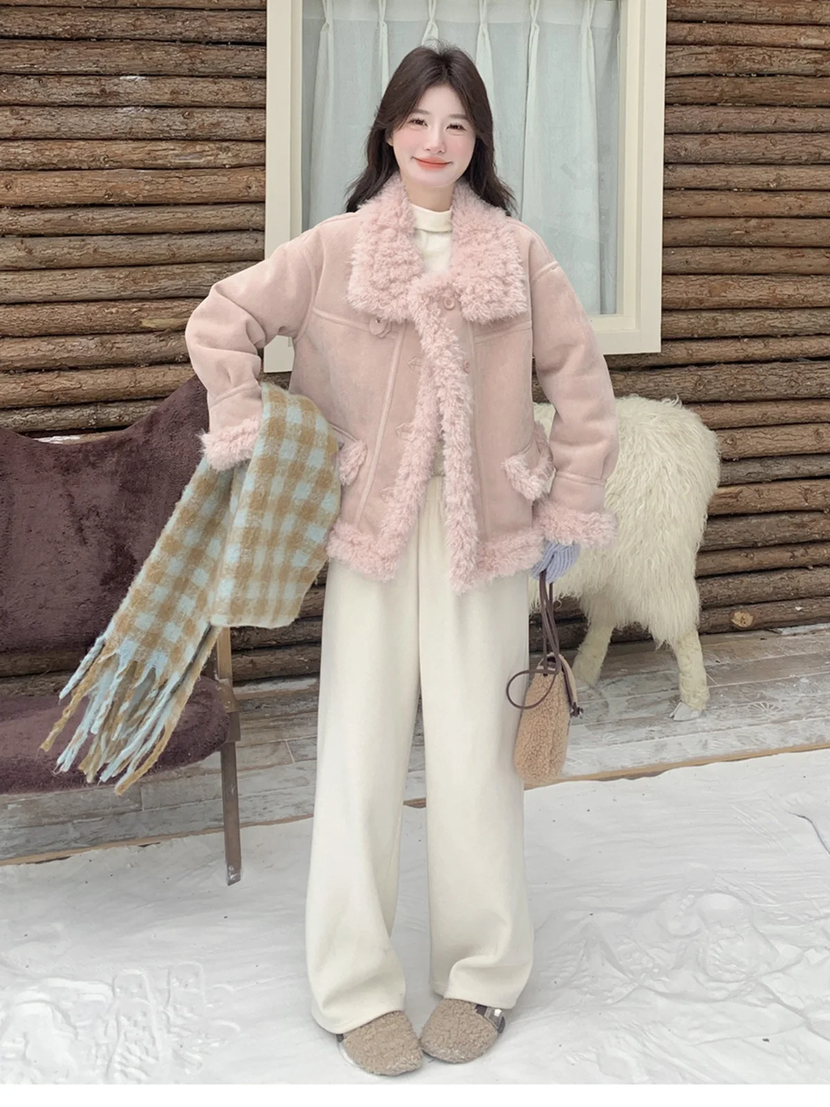 Розовый романтический мех интегрированная верхняя одежда из овечьей шерсти