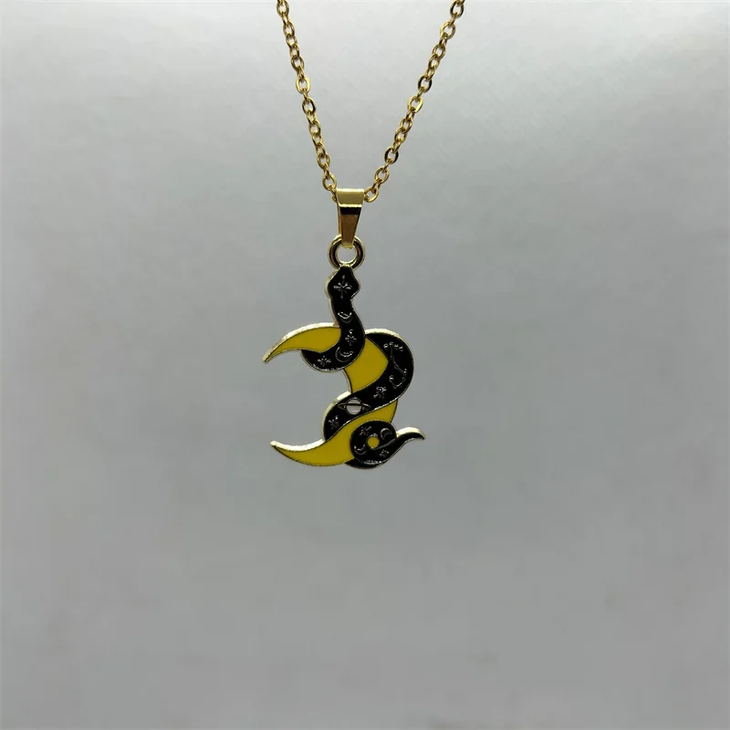 

Yungqi модное мультяшное ожерелье в виде змеи эмалевое животное Очаровательное ожерелье с подвеской в виде Луны ожерелья для женщин и девушек ...