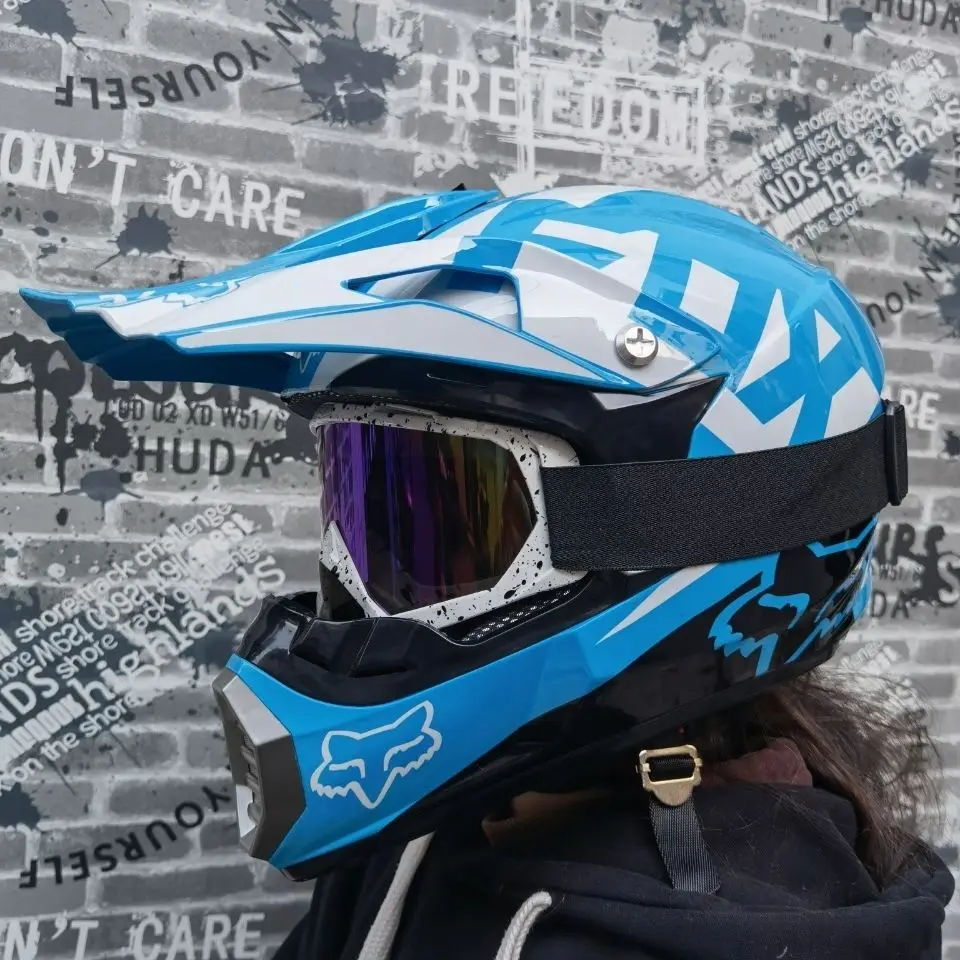 

2023 New all-match off-road helmet full helmet four seasons F-FOX motorcycle helmet men and women racing helmet hard hat goggles