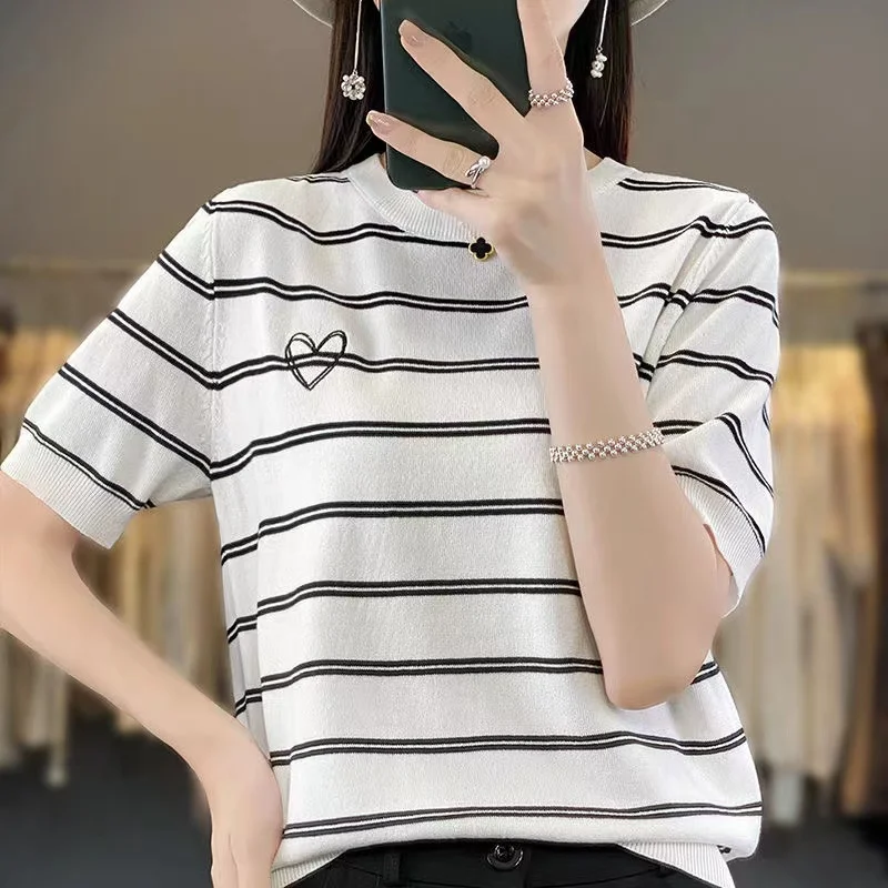 Новая летняя футболка из ледяного шелка в черную полоску с короткими рукавами и