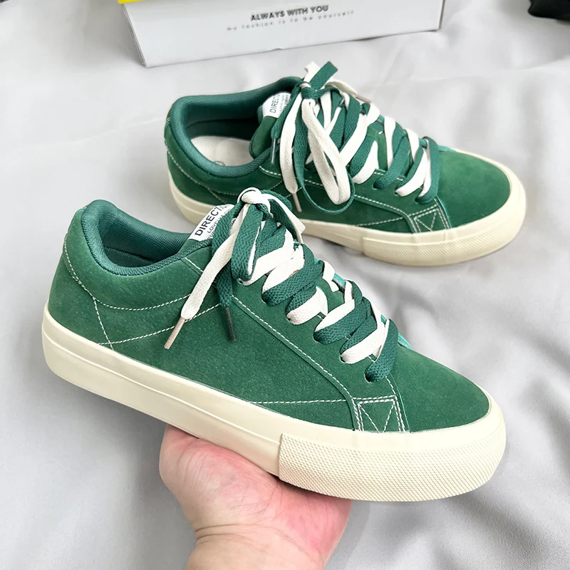 2023 Harajuku Red Sneakers Men Skateboarding Shoes Designer Canvas Shoes for Men Platform Vulcanized Sneakers Tenis Masculino