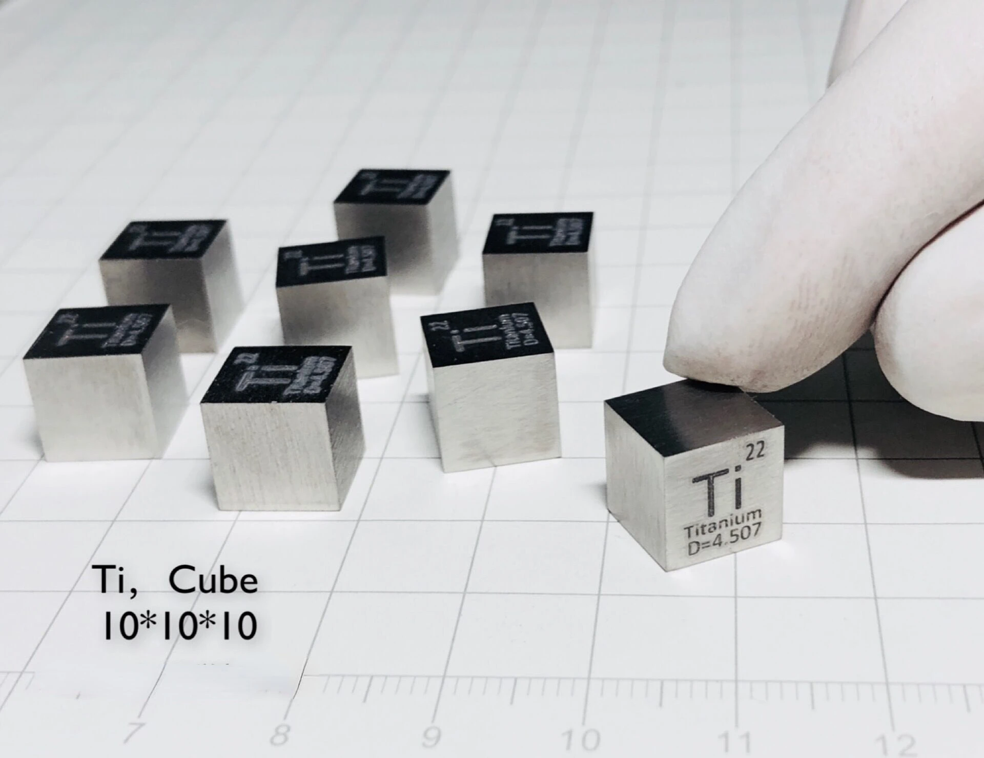 

Titanium Cube Metal Titanium Cube Side Length 10mm, Weight About 4.57g, Ti Greater than or Equal to 99.5%