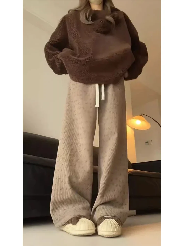 Вельветовые широкие брюки зимние утепленные драпированные с высокой талией и