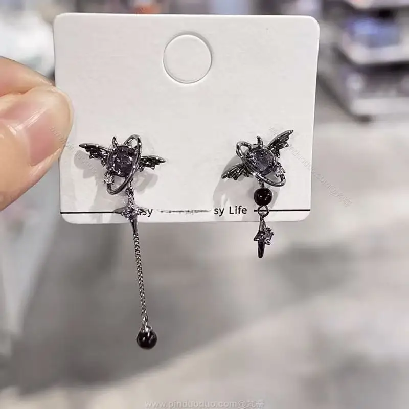 Фото Винтажные серьги-гвоздики Aretes Para Mujer с крыльями в готическом стиле Y2K, серьги Brincos, ювелирные изделия Pendientes Tous №2