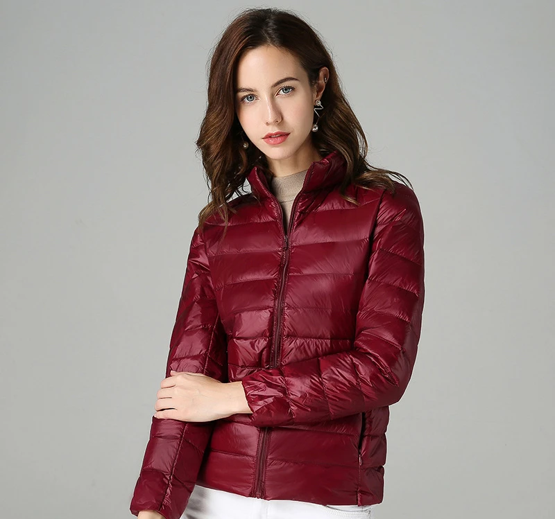 2022 Women Short Down Jacket Light & Thin Coat Filled with White Duck Down Lady Warm & Slim Fashion Coat S to 8XL Big Size