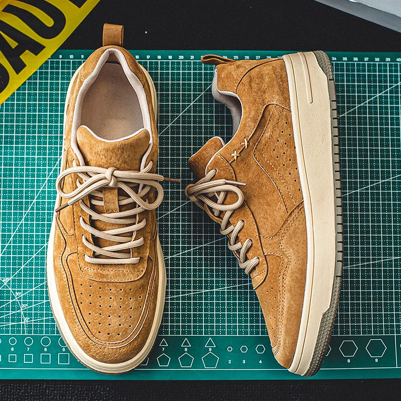 

Новая трендовая повседневная обувь для мужчин, кожаные рандомные высококачественные повседневные кроссовки, мужская удобная повседневная...